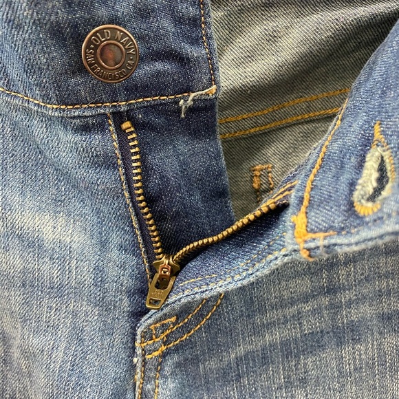 Old Navy The Diva Bootcut Distressed Faded Women’s Jeans 2 - Picture 4 of 8